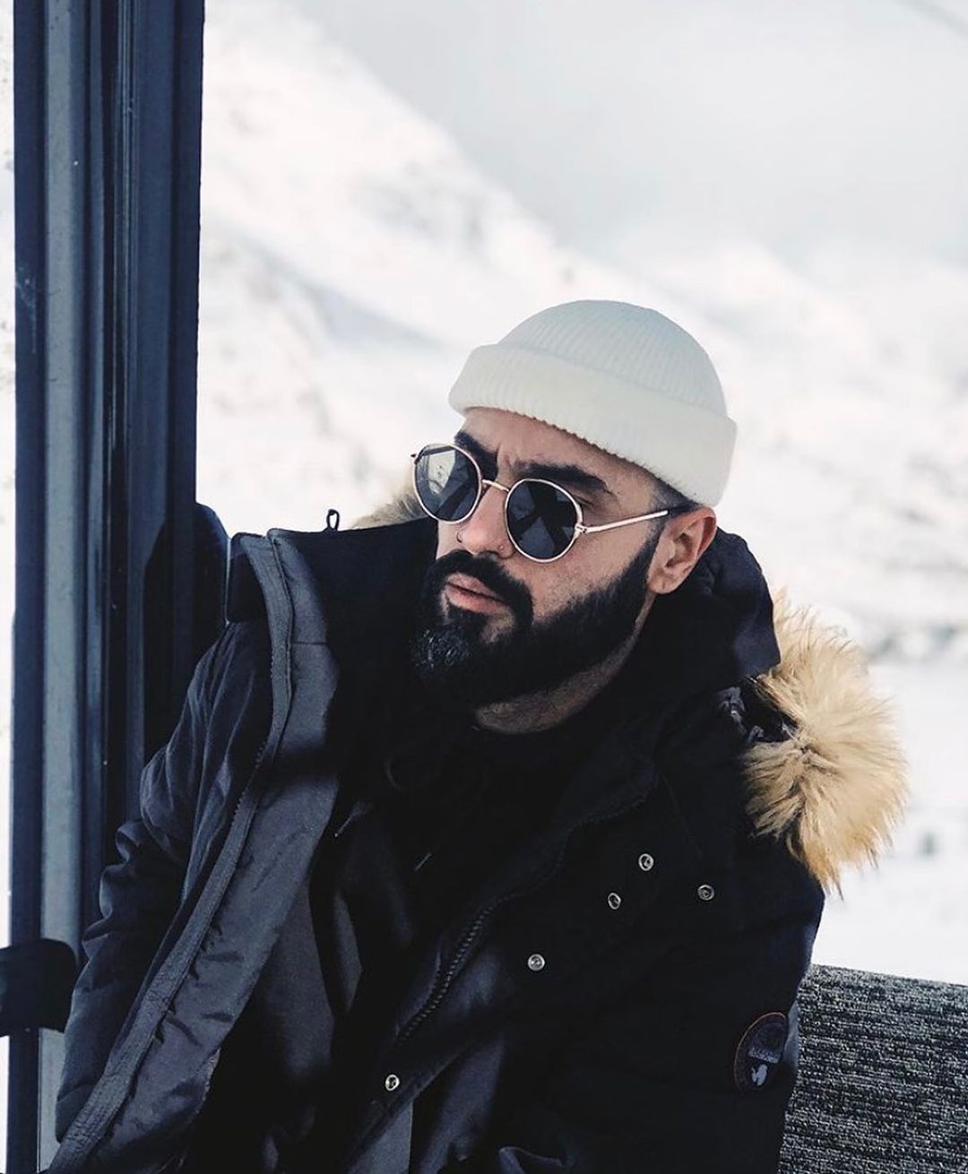 ❄️ Winter is here! #sunglasses Thanks @julenatela ??